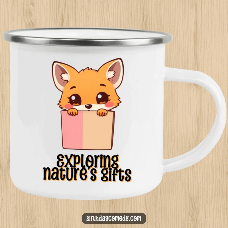Funny Camping Mug: Tiny fox with curious eyes peeks from a gift box, ideal for outdoor adventures.